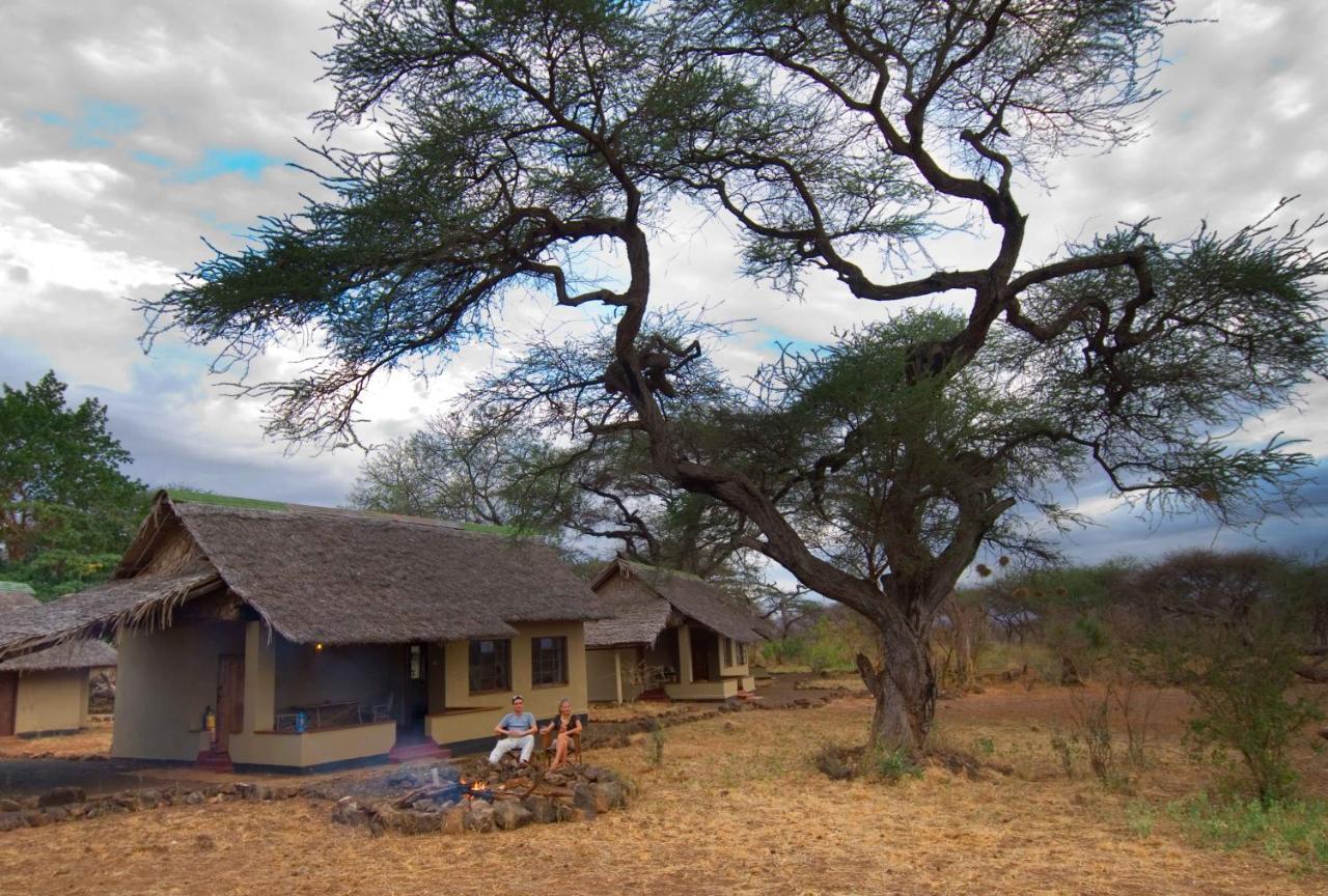 Severin Safari Camp Tsavo West National Park エクステリア 写真