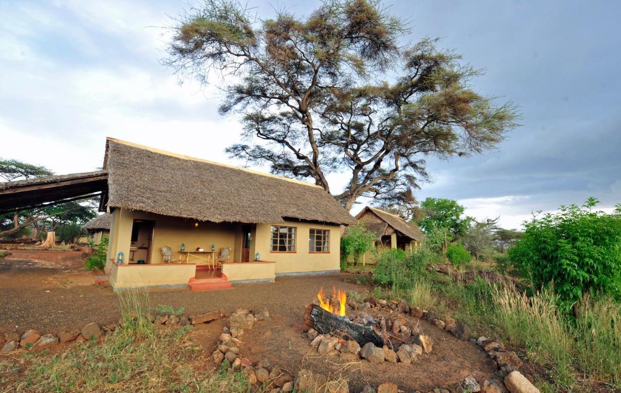 Severin Safari Camp Tsavo West National Park エクステリア 写真